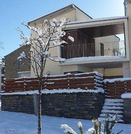 Chalet Adosado Entero, Bbq Y Piscina Comunitaria Sabinanigo Exterior photo